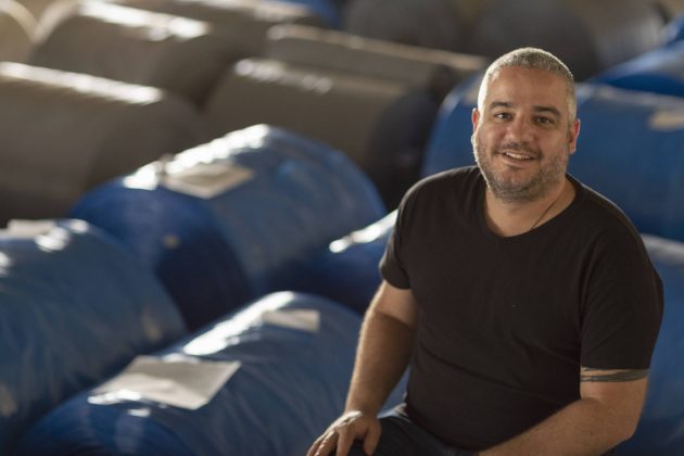 Engenheiro que virou ‘lixeiro’ cria negócio que revoluciona o mercado da reciclagem.